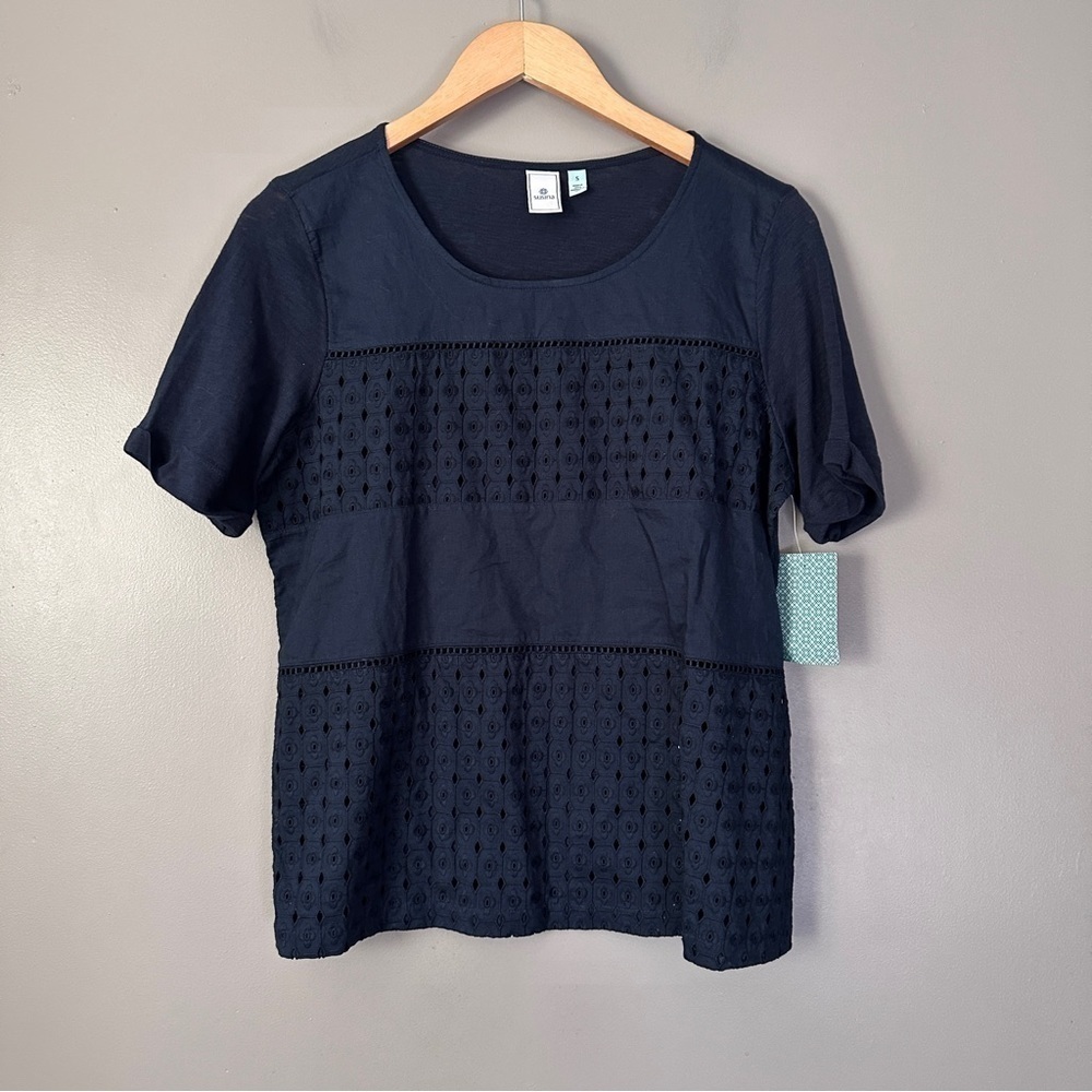 NWT Susina Navy blouse